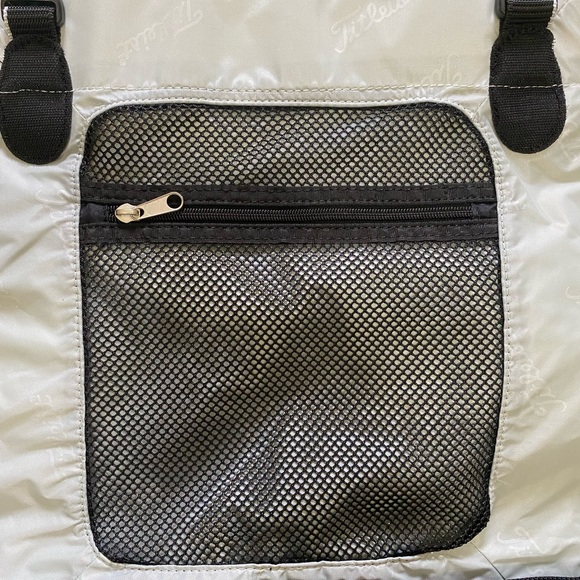 SOLD- Titleist Laptop Messenger Travel Bag. Excellent Condition. - Picture 9 of 13
